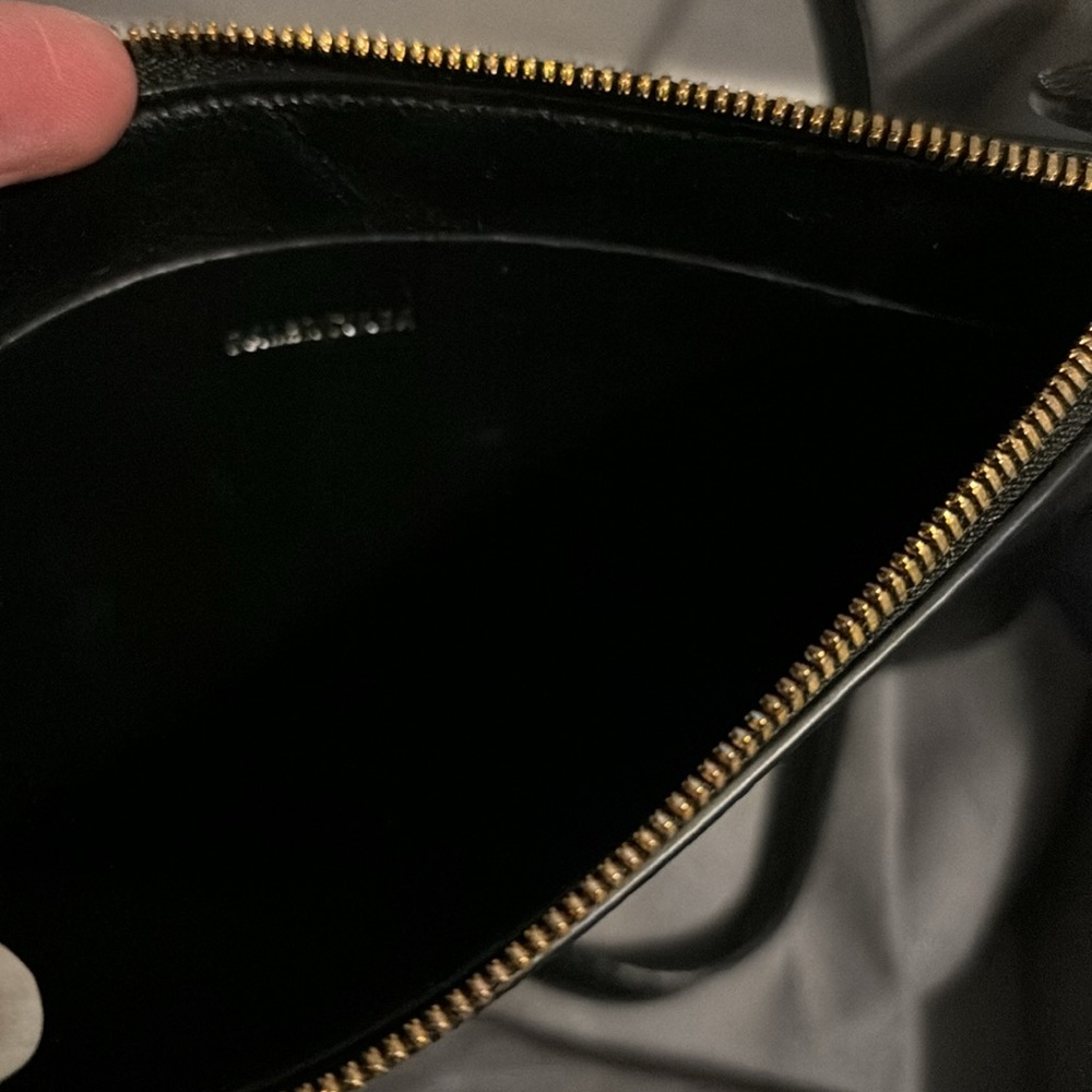 Balenciaga wristlet - Picture 3 of 6